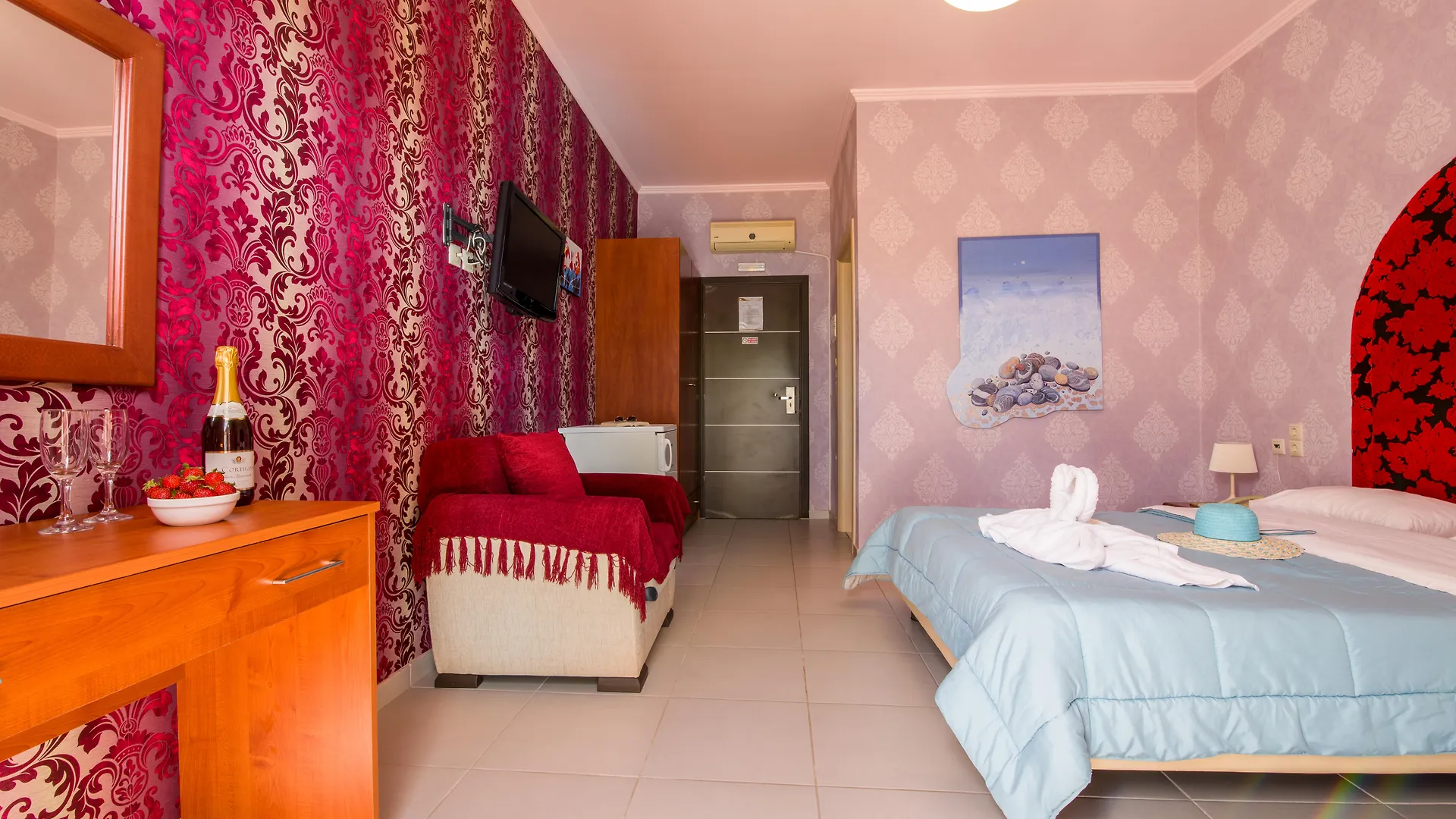 Paradice Hotel Luxury Suites-Near Zorbas Beach-Free Breakfast Stavros  4*, Stavros (Crete) Greece