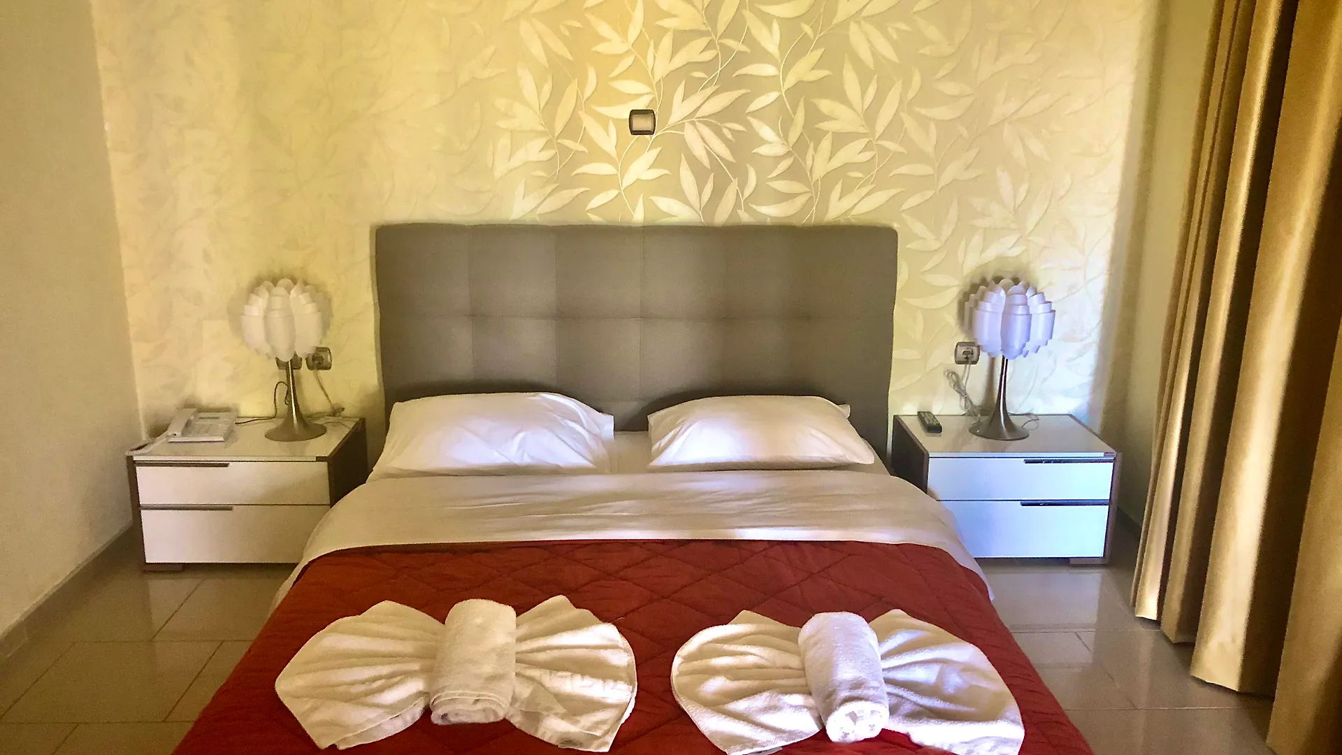 Paradice Hotel Luxury Suites-Near Zorbas Beach-Free Breakfast Stavros