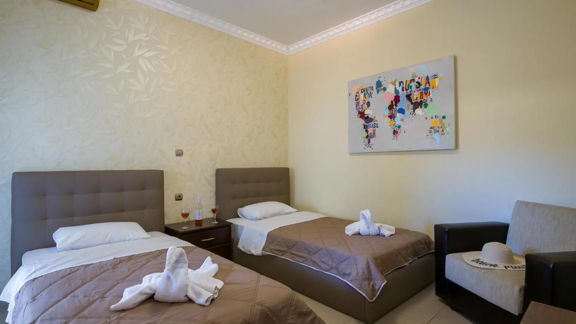 Paradice Hotel Luxury Suites-Near Zorbas Beach-Free Breakfast Stavros  Stavros (Crete)