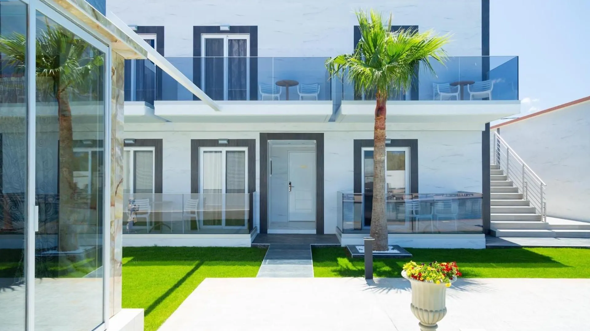 Paradice Hotel Luxury Suites-Near Zorbas Beach-Free Breakfast Stavros